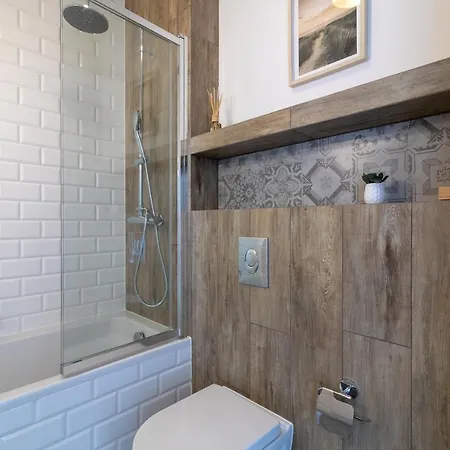 Apartment Na Skraju Lasu - - Triapart *