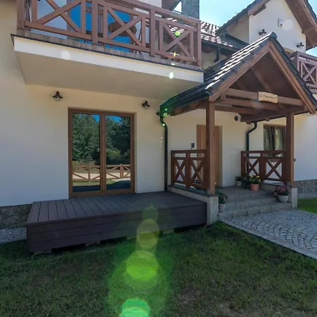 Apartment Na Skraju Lasu - - Triapart