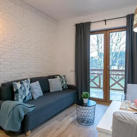 Apartment Na Skraju Lasu - - Triapart
